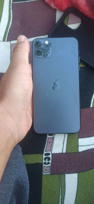 Iphone 11 pro max sotiladi