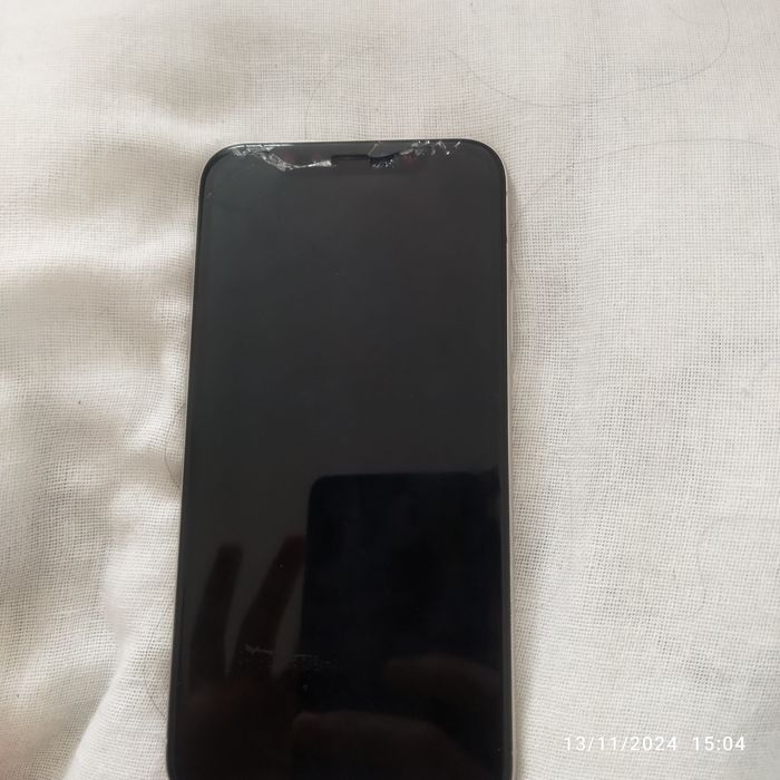 X tel sotladi ekrani azgina singan lkn qotme ishlidi