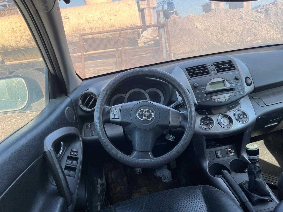 Vand Toyota Rav 4 motor defect