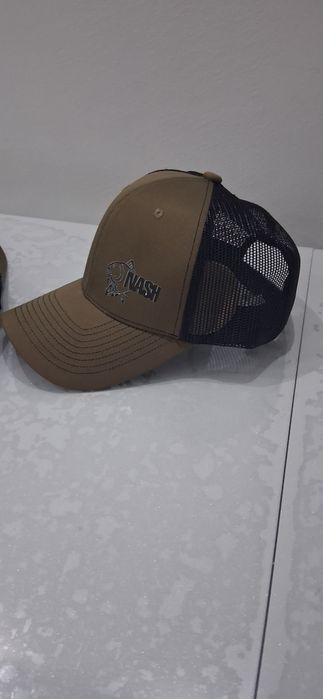 Шапка с козирка Nash