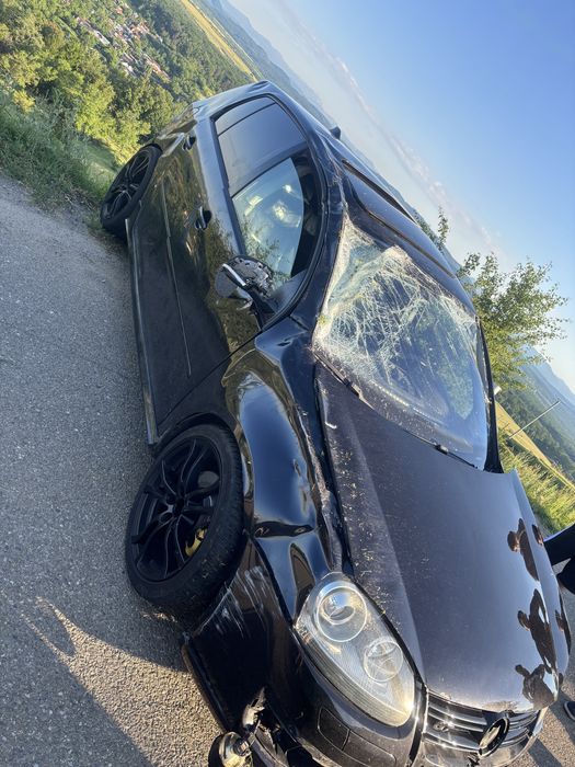 Golf 5 GT 2.0 bmn 230cp (avariat)