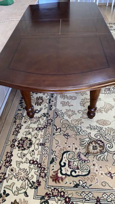 Продам стол  отличном состояний