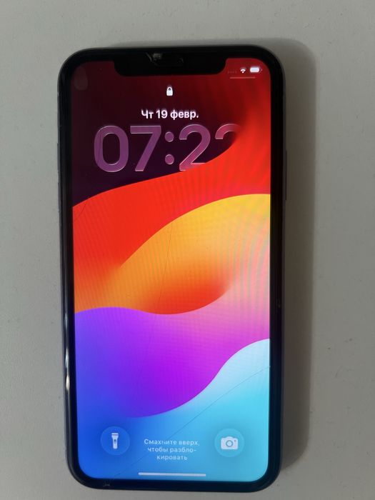 Продам Iphone 11 64 гб в отличном состоянии