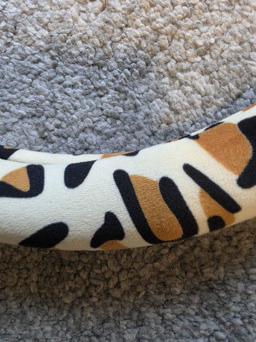 Husa volan  stil leopard noua