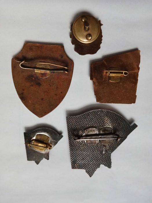 значки плакети и медали