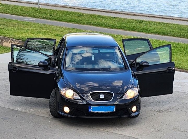 Vând seat leon 2010