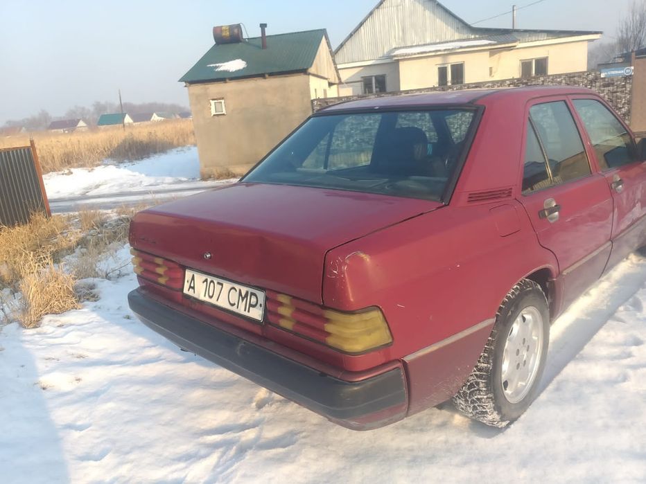 Мерседес 190.      1991 год