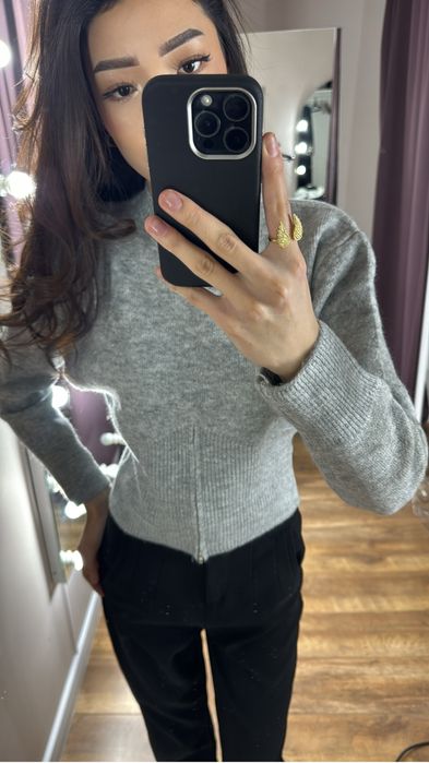 Приталенная кофта