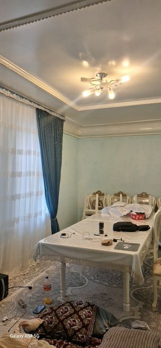 яхши ховли бор сотилади