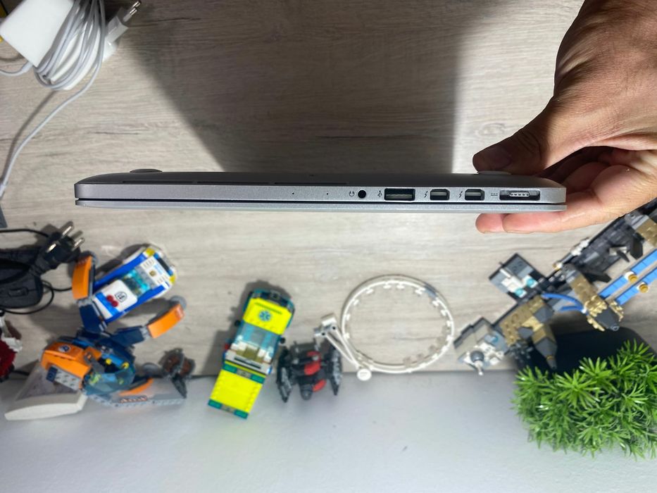 Apple Macbook Retina