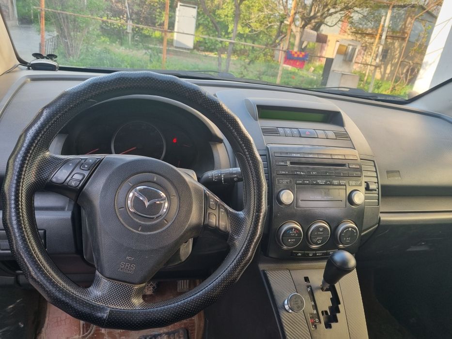 Мазда 5 микровен 6 местный