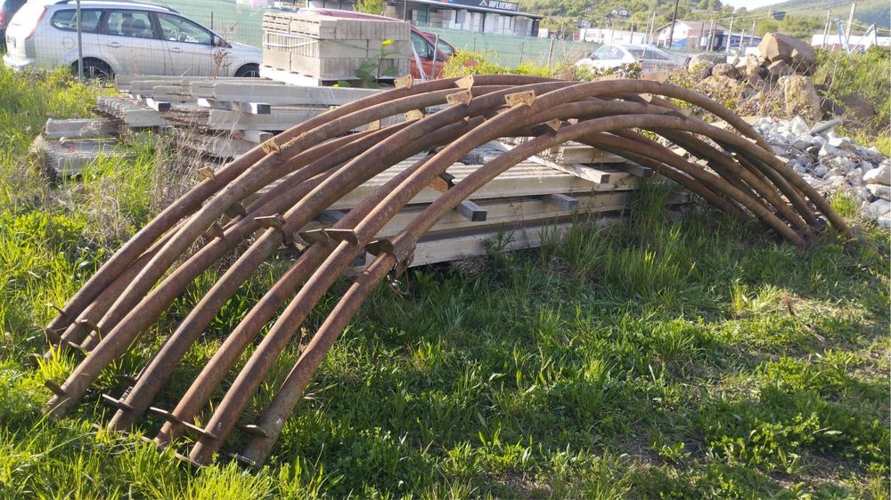 Hala metalica semirotunda