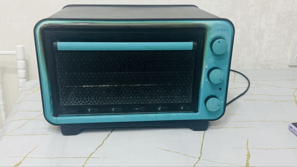 Продам электрическую духовку