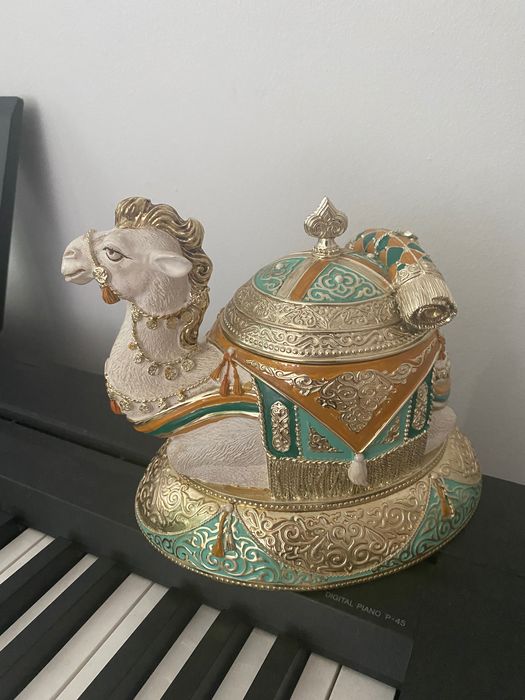 Шкатулка от Empire Бозінген