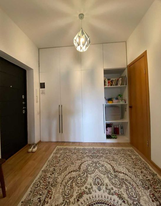 Продам 1комн кв в самом центре Батыс