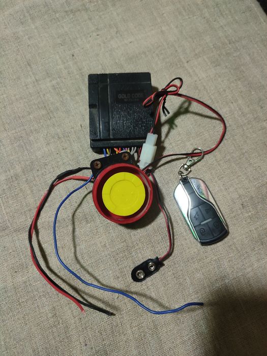 Гарнитуру / Сигнализацию. В хорошем состоянии.