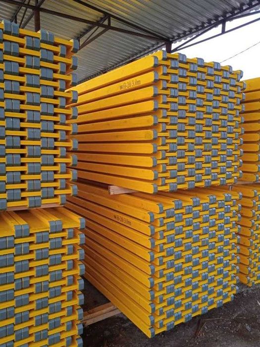 Стойка  оцинкованная, балка, финская фанера, тайроты, замки.