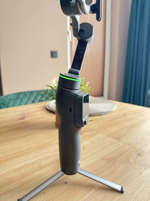 НОВ! - DJI Osmo Mobile 8P Creator combo