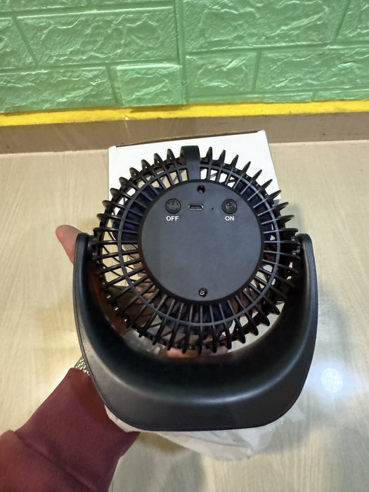 Настолен USB вентилатор Desktop Fan 360° регулируем