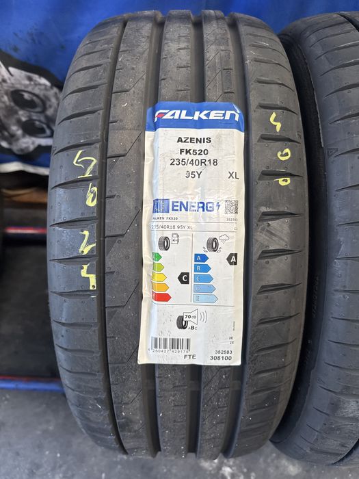235/40/18 95Y Falken