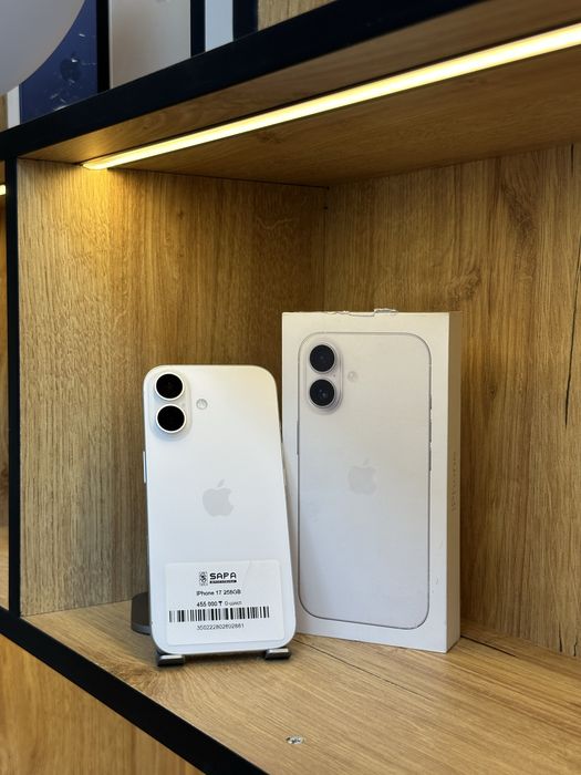 iphone 17 white _\+[