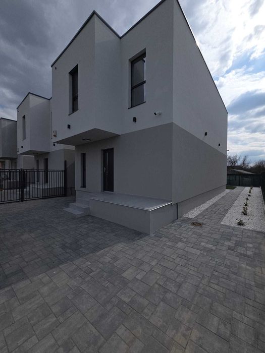 Duplex P+1E Covaci langa Timisoara separat prin camera tehnica