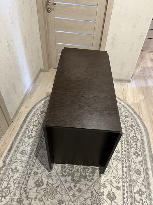 Продам книжный стол