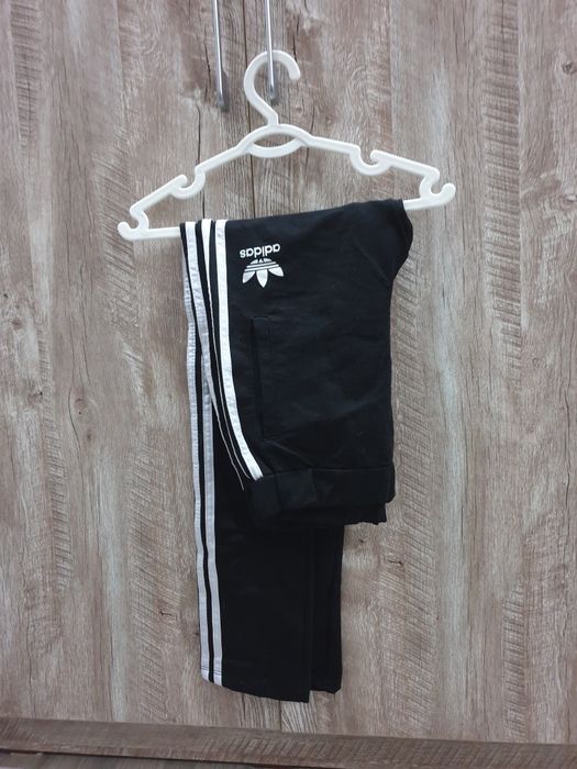 Спортивные брюки adidas