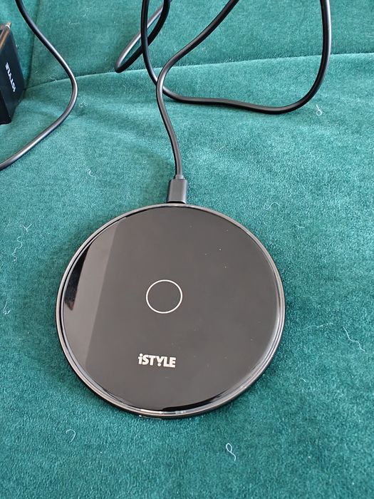 Vand incarcator wireless iStyle