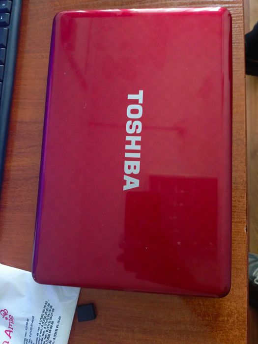 Продаю ноутбук Toshiba