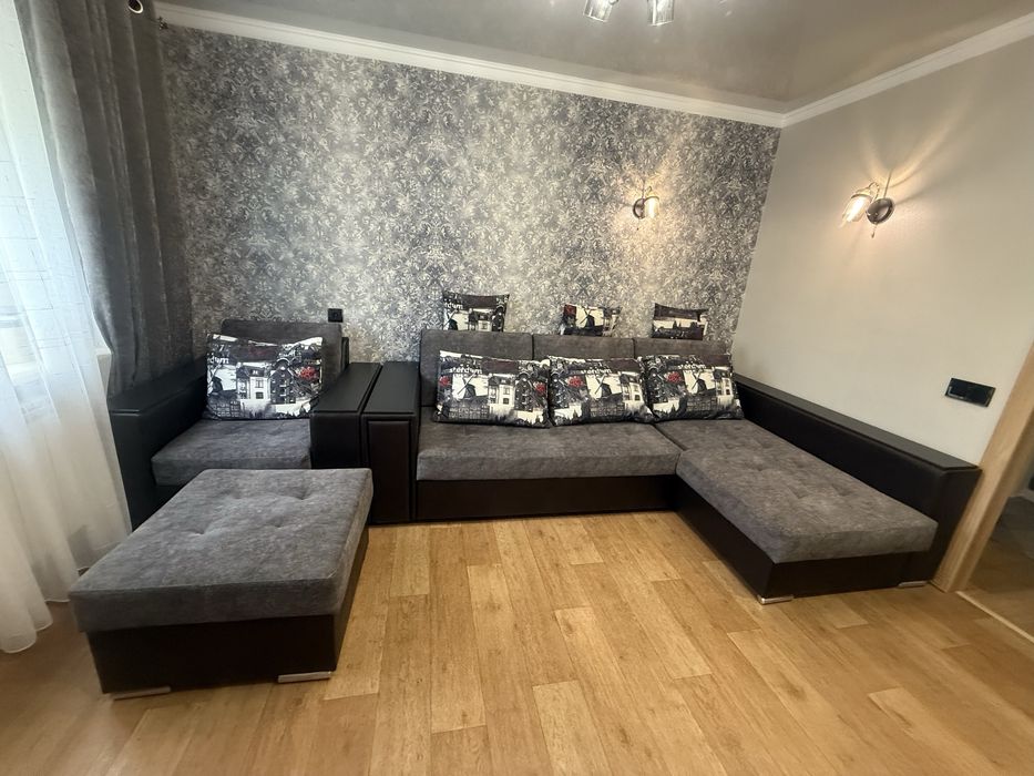 Продам диван+кресло+пуф