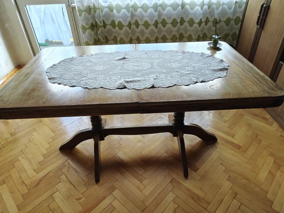 Трапезна разтегателна маса