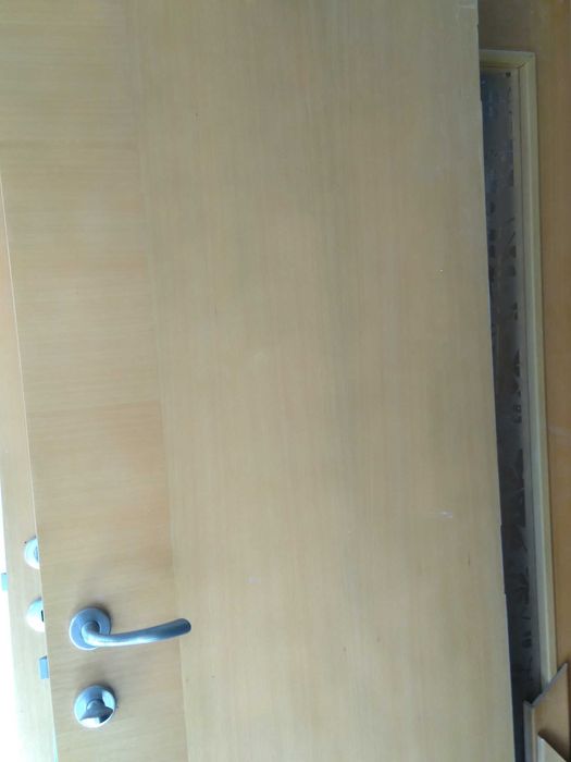 3 МДФ/MDF врати с брави и панти. Спешно!