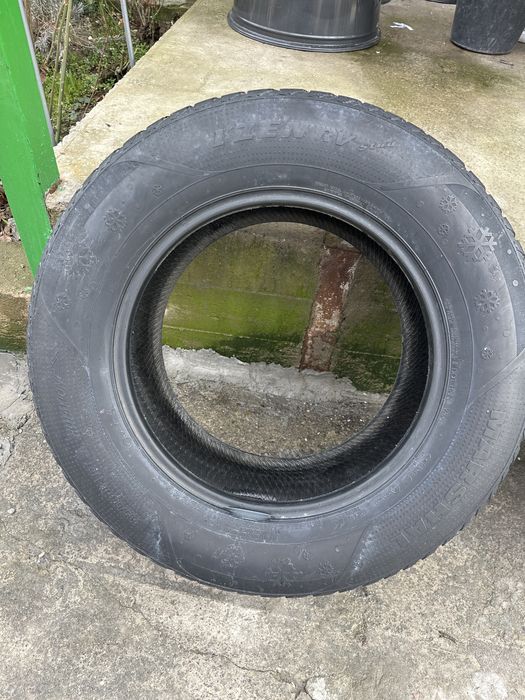285/60R18продам резину