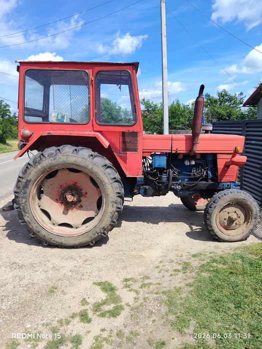 Vând tractor U650 Jud Olt
