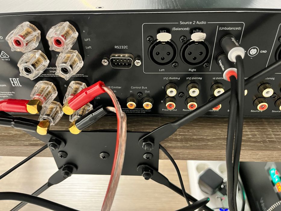 Cambridge Azur 851 A