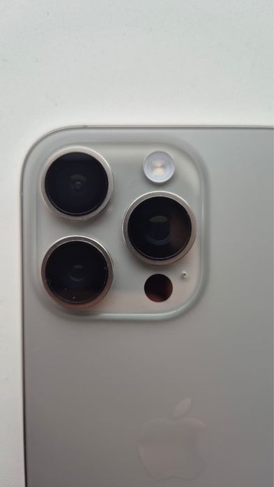 Iphone 16 Pro продам