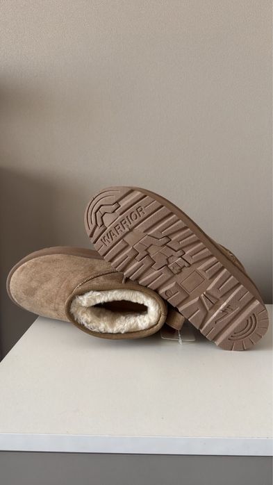 Продаю новые угги