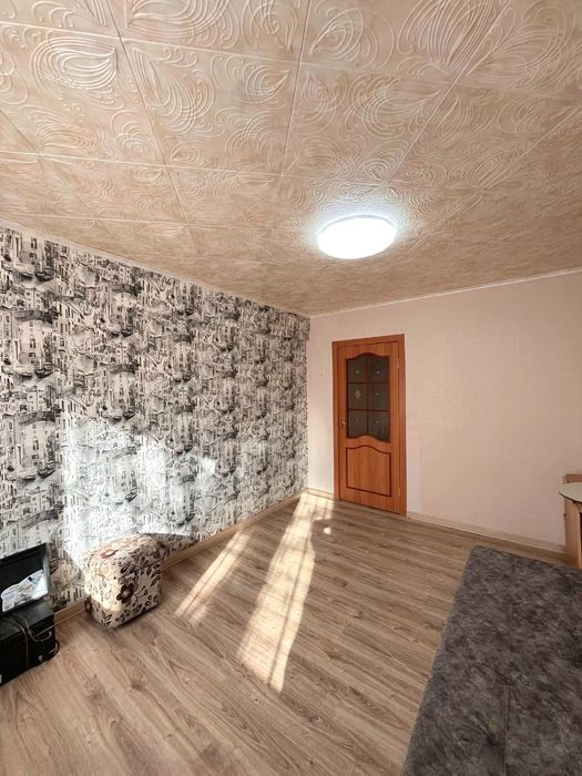 Двухкомнатная возле университета.