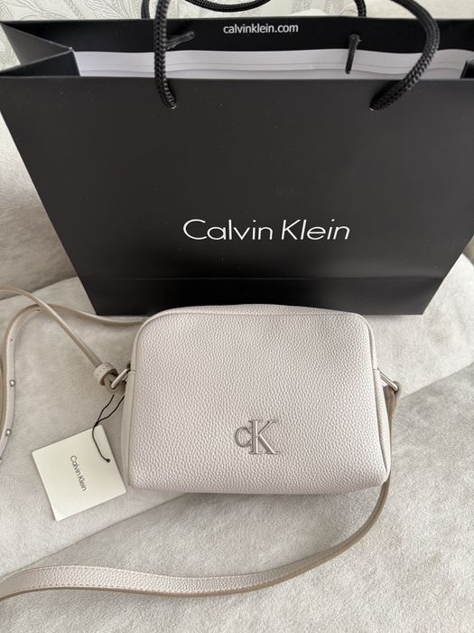 Продам сумочки Calvin Klein!