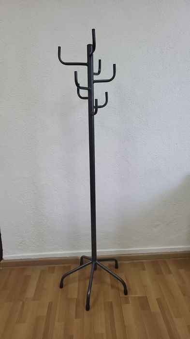 Продам 2 вешалки