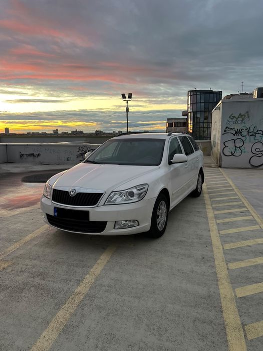 SKODA Octavia 2012 — imagine 2