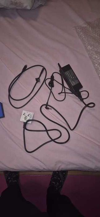 Docking station HP USB-C dock G4 + Încărcător 90W inclus (set complet)