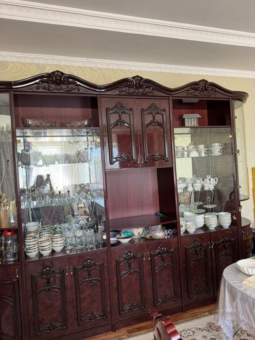 Мебель,сервант шифанер