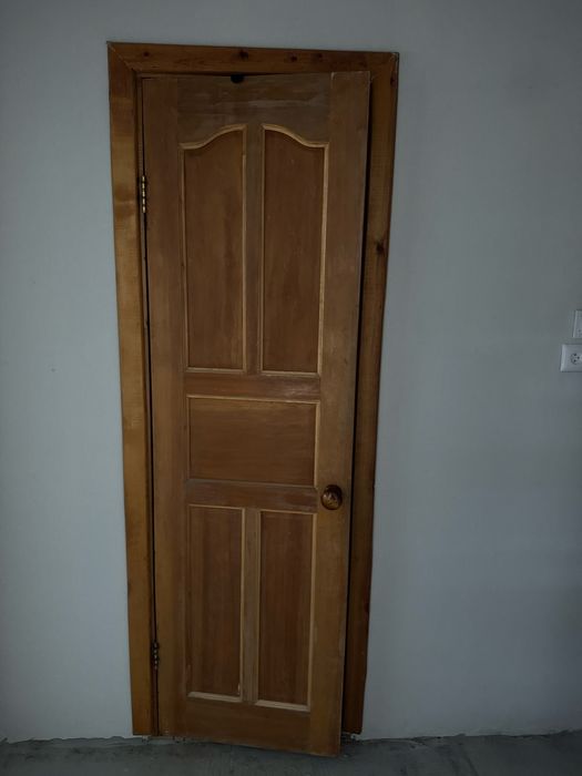 Продам деревянные двери