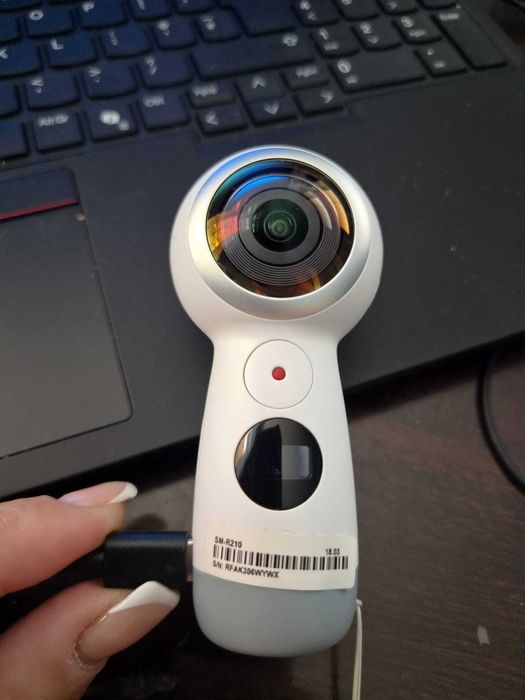 Cameră Video 360° Samsung Gear 360 (2017) SM-R210 - Full Box / 4K