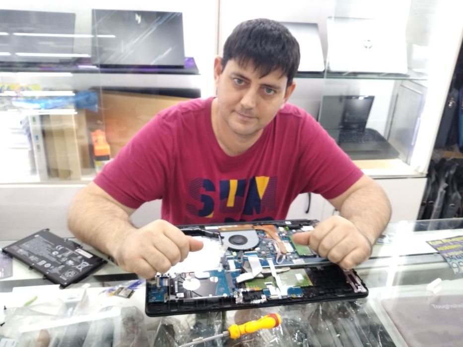 Чистка профилактика системы охлаждения на ноутбуках.