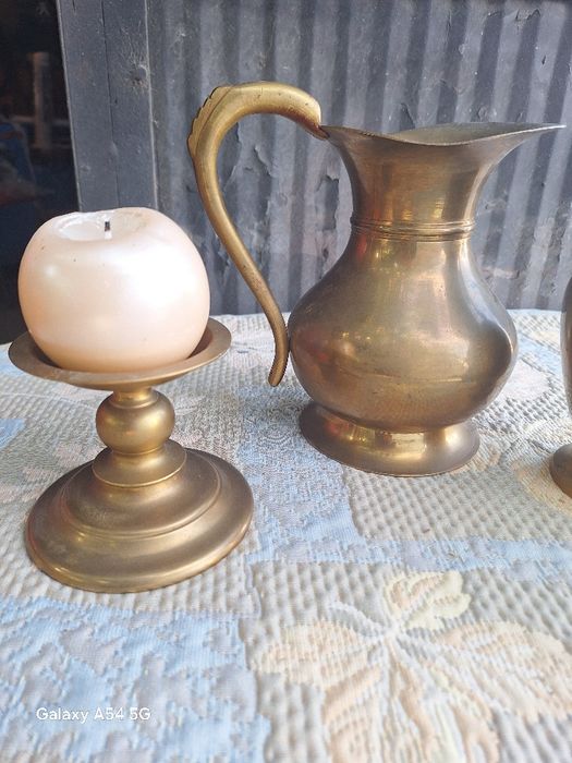 Медни съдове за колекция