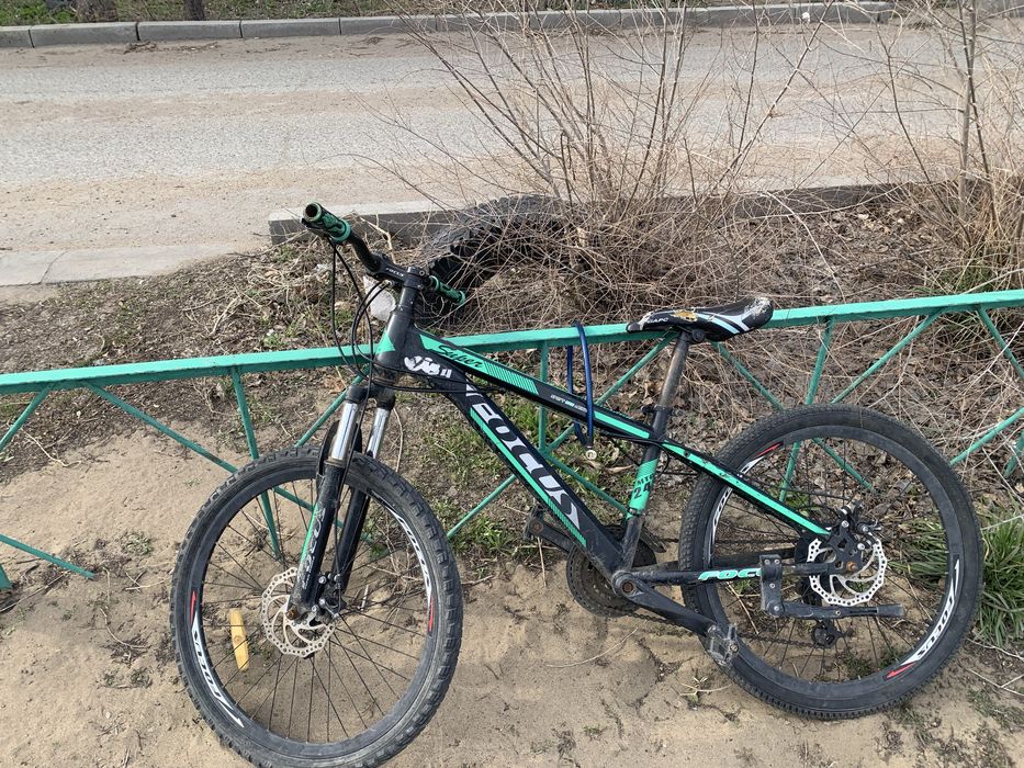 Продам два велика