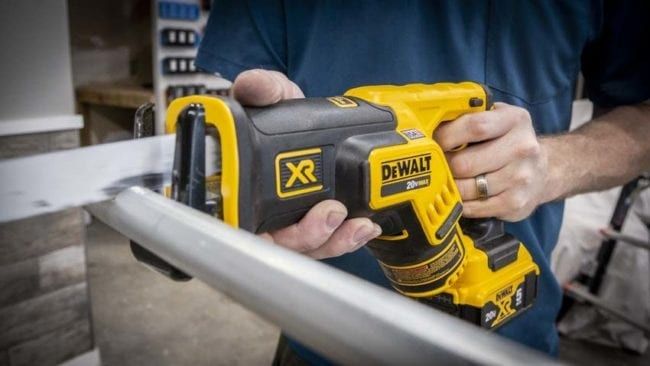 DeWALT DCS367 Саблен Трион/Безчетков 18V